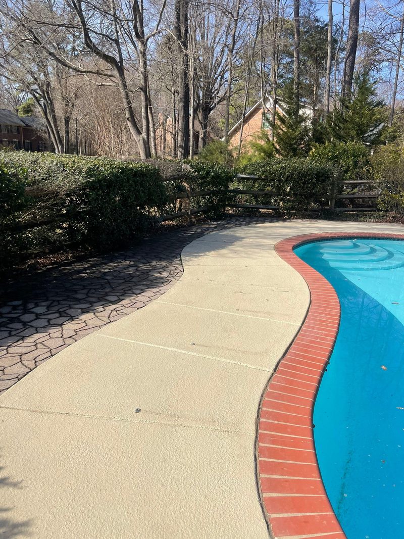 Pool deck leveling in Chicago